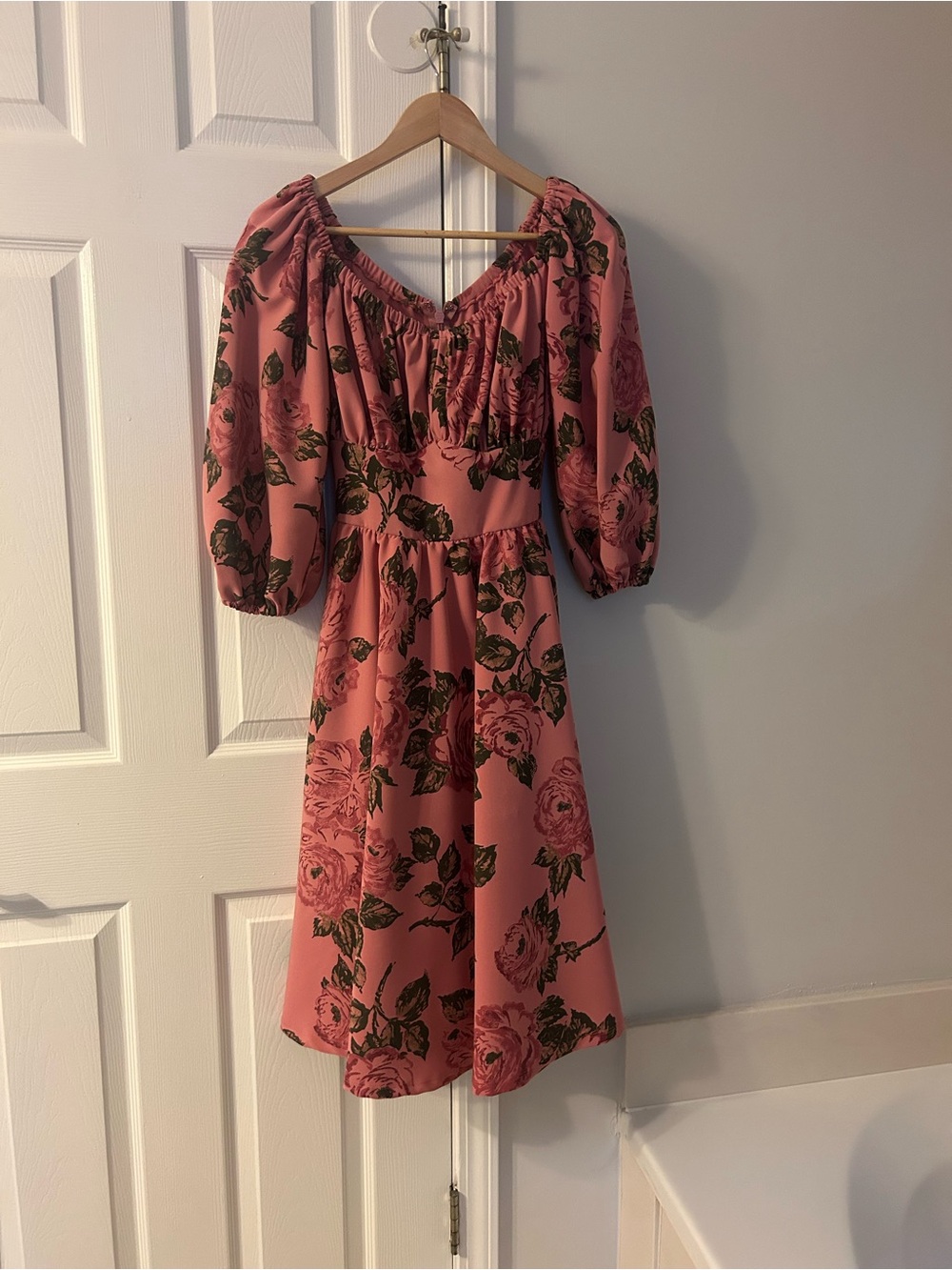 Pink Floral Puff-Sleeve Midi Dress
